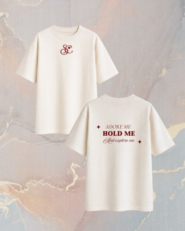 Remera Sabrina Carpenter - Adore Me Frase